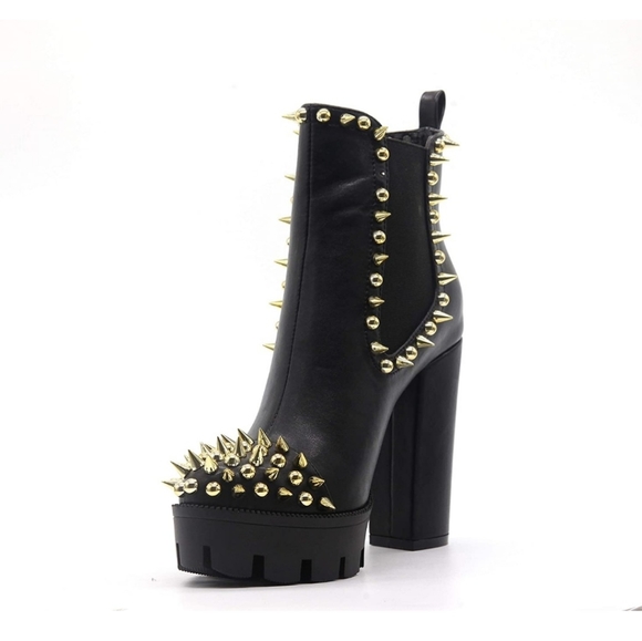 Black Sexy Suede Studded Slip on Comfy Platform Booties Size 10 - Picture 7 of 8